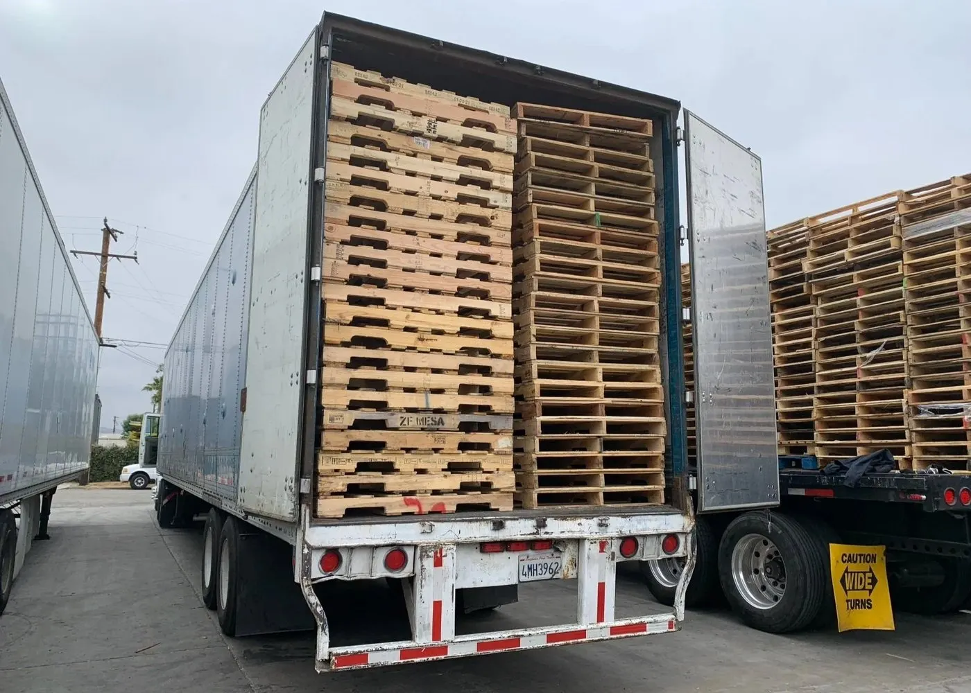 Dry van fleet at industrial pallet yard