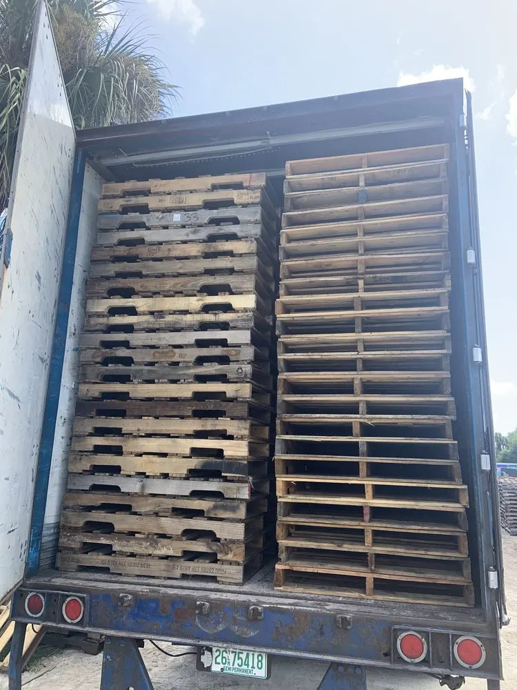 Dry van loaded with bulk pallets at warehouse
