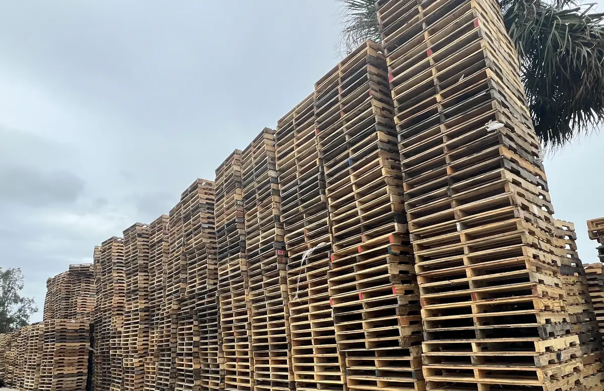 National pallet supplier distribution yard